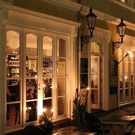 Pa Torvet - Guesthouse 4*